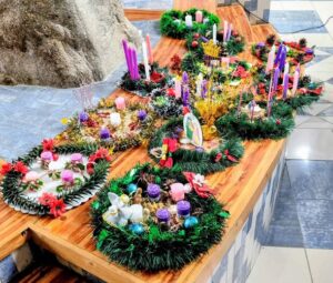 Lee más sobre el artículo Comienza el Adviento: algunos datos para vivir este tiempo de preparación hacia la Navidad