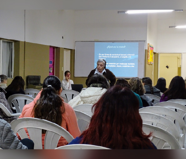 Lee más sobre el artículo Se realizaron las Jornadas de Capacitación de la Red de Infancia Robada en Neuquén