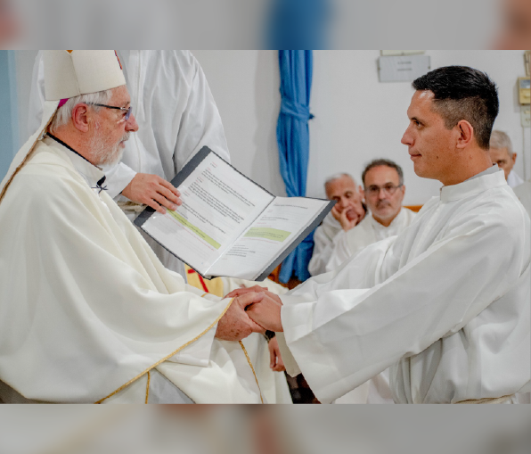 Lee más sobre el artículo Martín Mora fue ordenado diácono en la Parroquia Nuestra Señora de Itatí